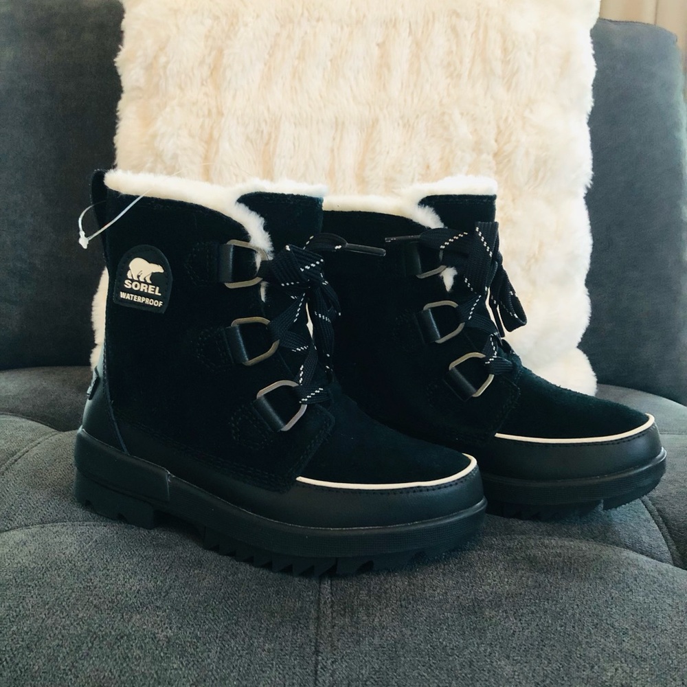 Sorel Tivoli IV boot NWT